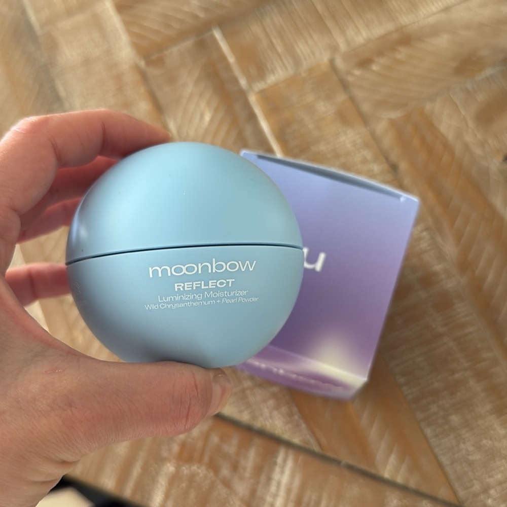 Reflect Luminizing Moisturizer - Moonbow - Picture 6 of 6